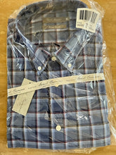 Load image into Gallery viewer, Lot of 6 Brand New Mens Dress Shirts.  MSRP $477