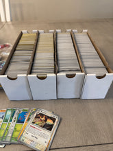 Load image into Gallery viewer, Lot of 1,000 Mixed NFL, MLB, NHL, MLB Sports Cards. Holos, Refractors, Rookies &amp; More