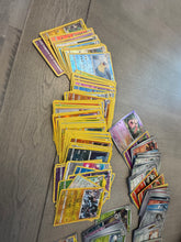 Load image into Gallery viewer, Lot of 1,000 Mixed NFL, MLB, NHL, MLB Sports Cards. Holos, Refractors, Rookies &amp; More