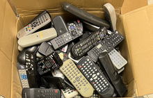 Load image into Gallery viewer, 100 Mixed Remotes WITH backs. QUALITY Brands and mixes