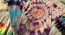 Load image into Gallery viewer, Wholesale Lot 20 real tie dye shirts WSL_B04