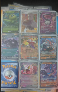 1,000 Pokemon Cards mixed Holos, Non Holos, Reverse Holos & More
