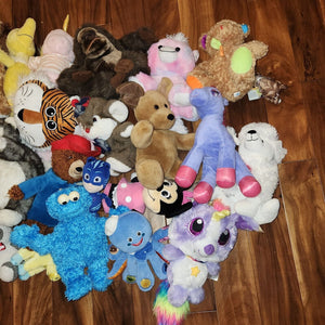 Mixed Plush Lot Bulk Stuffed Animal Lovey Toy Reseller Various Lot 4 30+ Pieces